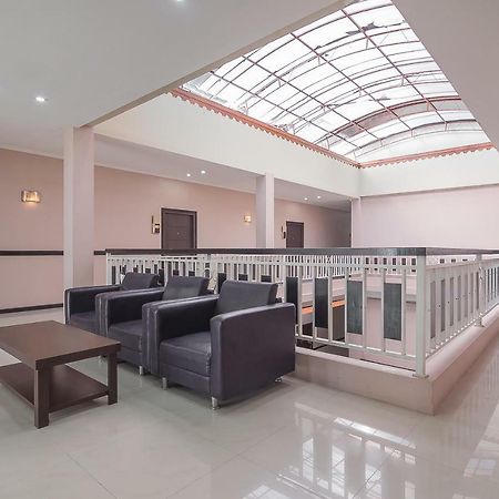 Reddoorz Plus @ Tanjung Pandan Belitung 2 Экстерьер фото