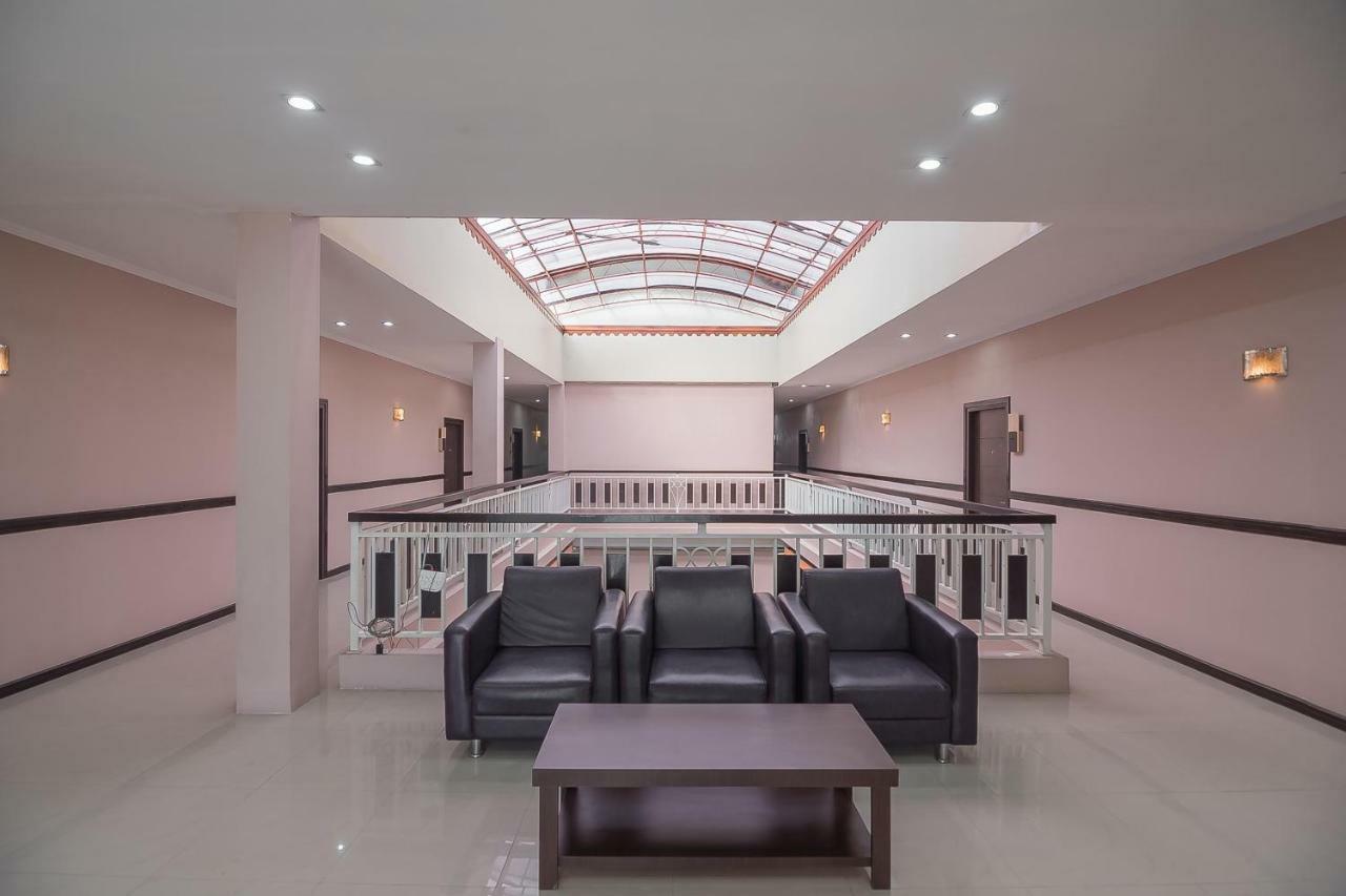 Reddoorz Plus @ Tanjung Pandan Belitung 2 Экстерьер фото