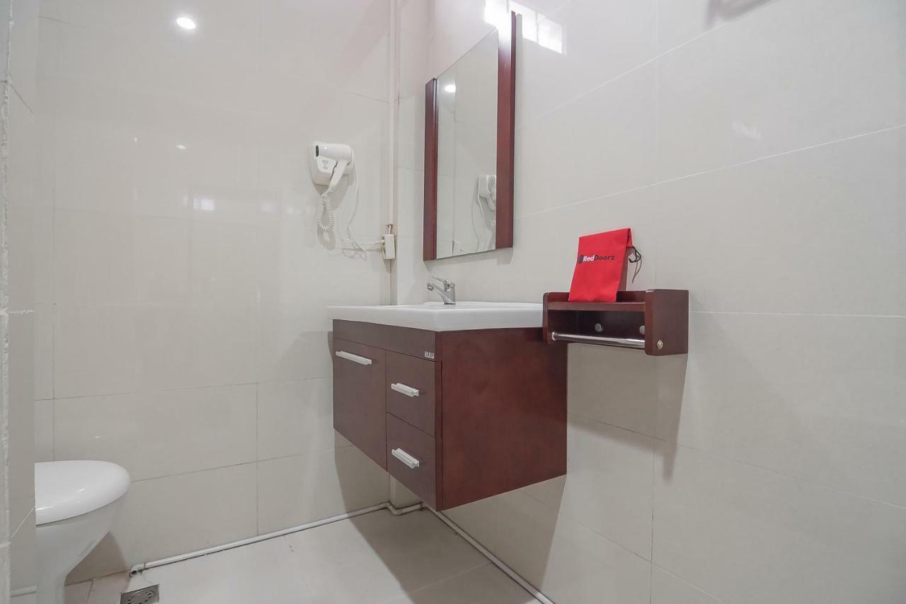 Reddoorz Plus @ Tanjung Pandan Belitung 2 Экстерьер фото